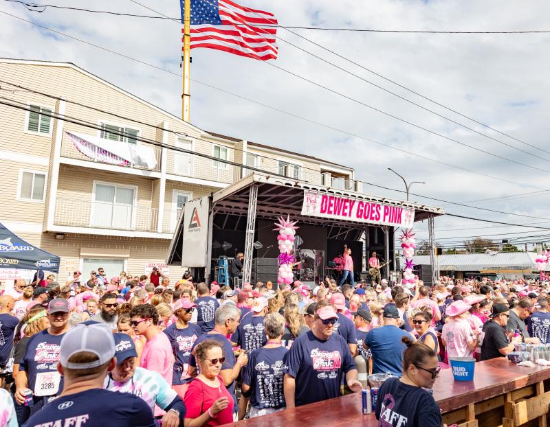 The annual Dewey Goes Pink brings crowds to Dewey Beach in support of breast cancer awareness and fundraising. Thie year’s 5K race and fun walk will take place Oct. 5. SUBMITTED PHOTO